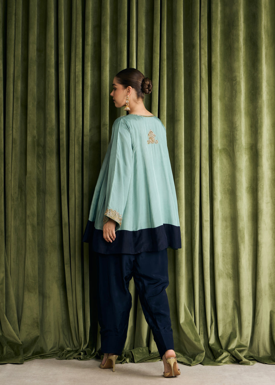 VRINDAVAN A KURTA SET