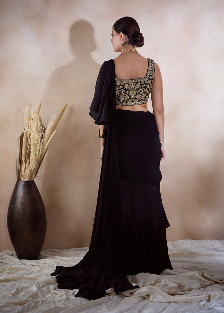 TINA KAKKAD IN MATHURA F SAREE SET