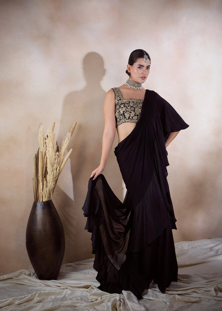 TINA KAKKAD IN MATHURA F SAREE SET
