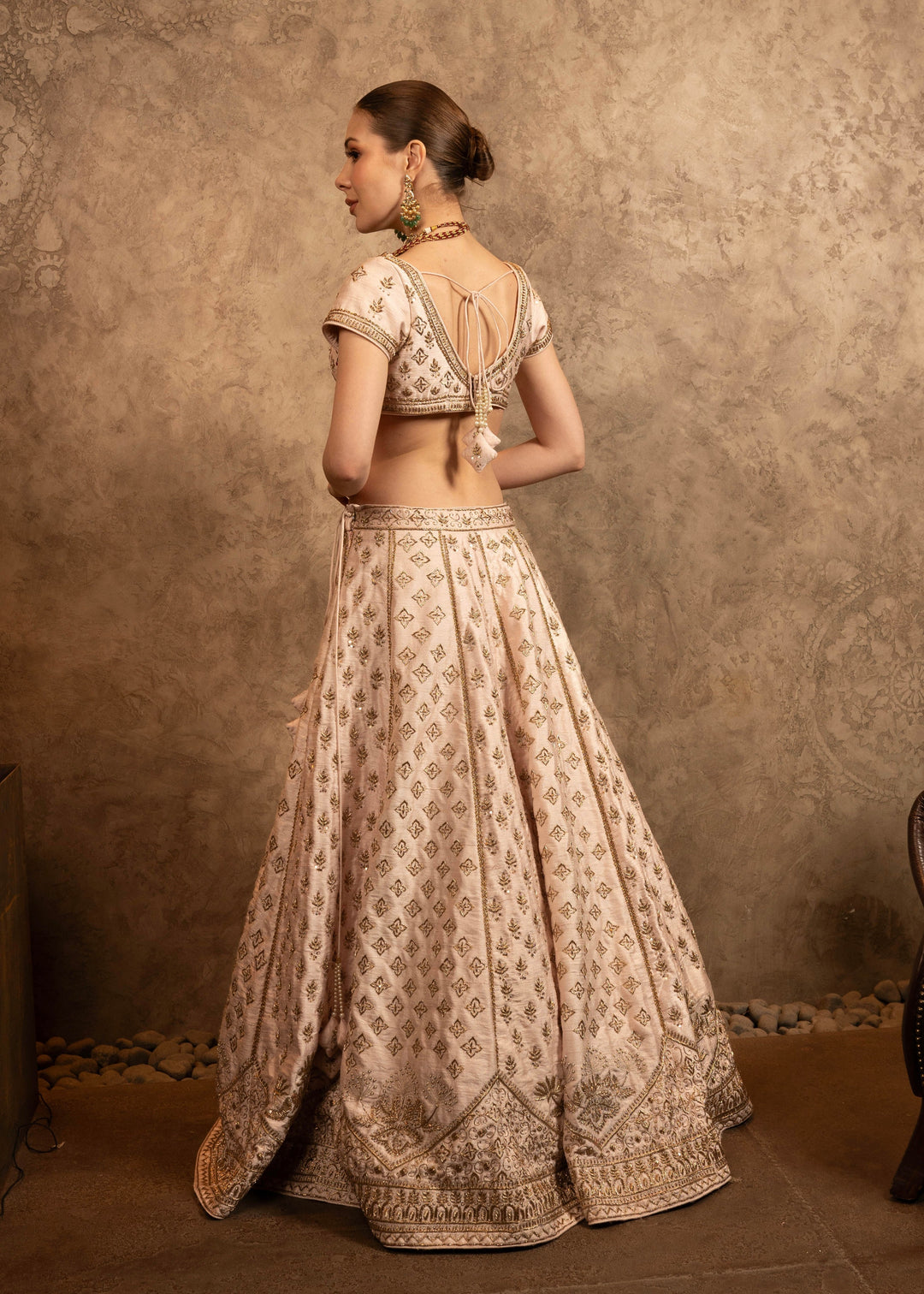 MATHURA M LEHENGA SET