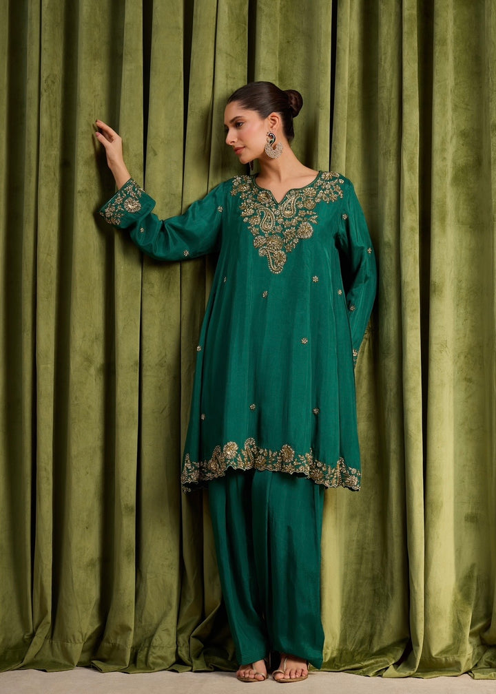 VRINDAVAN MM KURTA SET