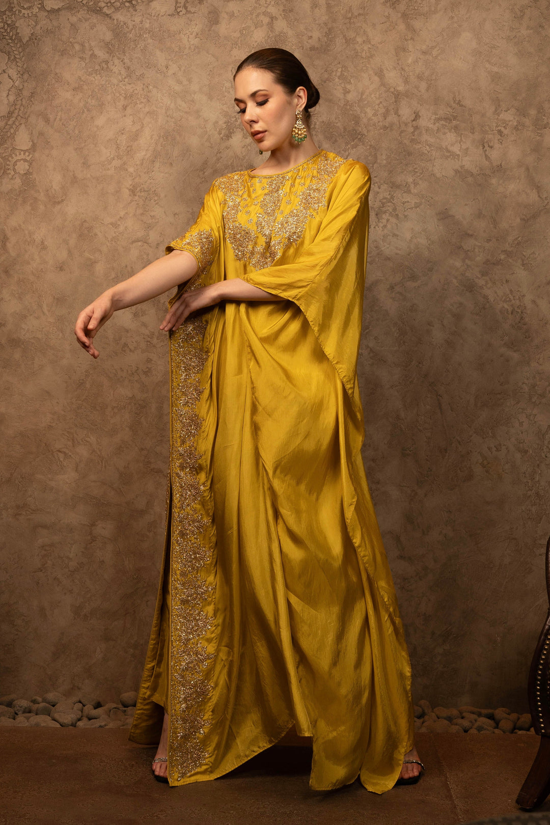 ALISHA PEKHA IN MATHURA HF KAFTAN SET